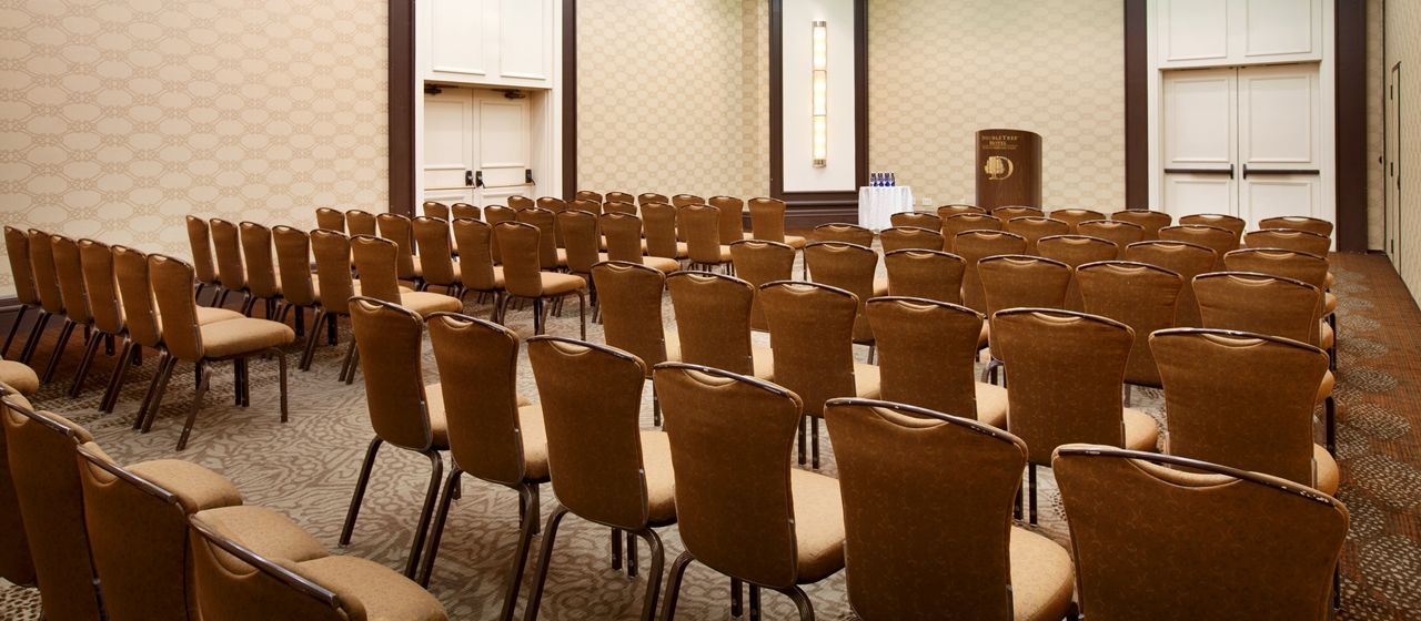 Doubletree By Hilton Hotel Boston - Bedford Glen Εξωτερικό φωτογραφία